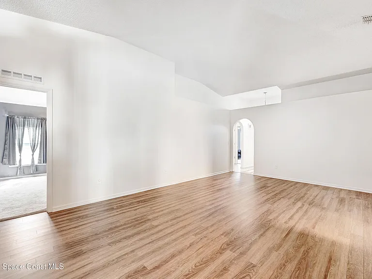 1652 La Maderia Dr SW — Photo 14