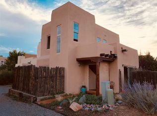 4350 Laughing Crow Ln, Santa Fe, NM 87507