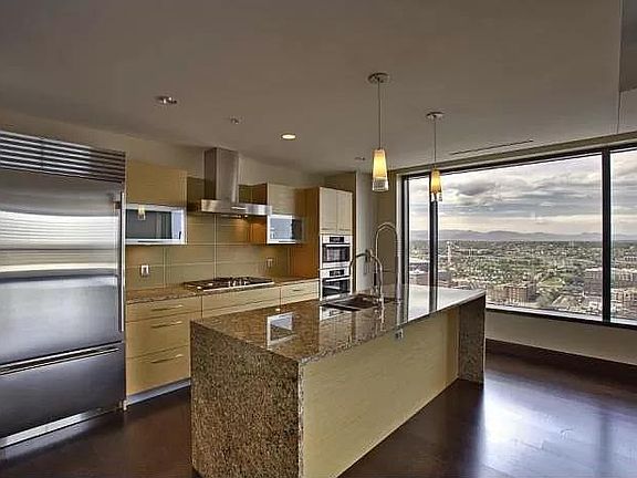 4th image of 1133 W 14th St #1920