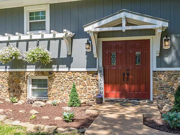 4th image of 9393 E Woodview Dr