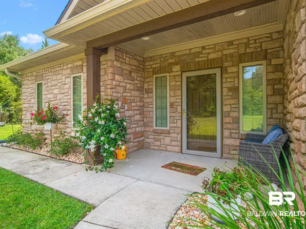 1102 Holmes Ave, Foley, AL 36535