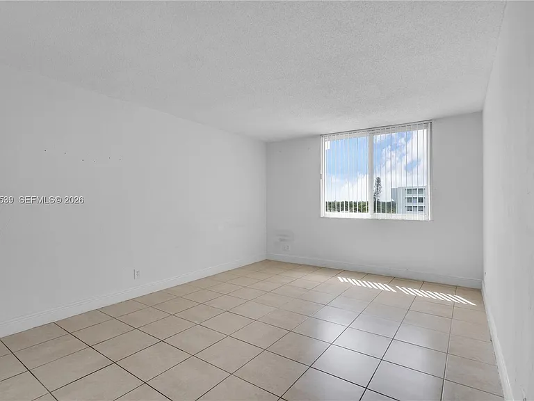 9143 SW 77th Ave #B710 — Photo 14