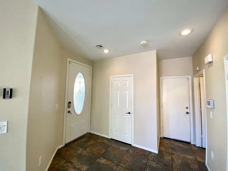 2324 Cockatoo Dr — Photo 11