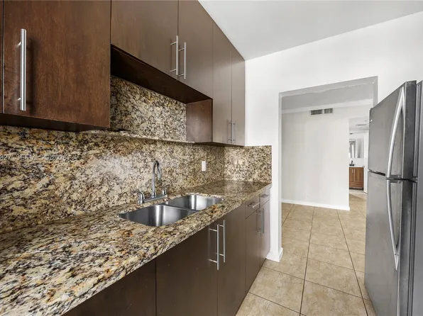 5420 Hollywood Blvd, Hollywood, FL