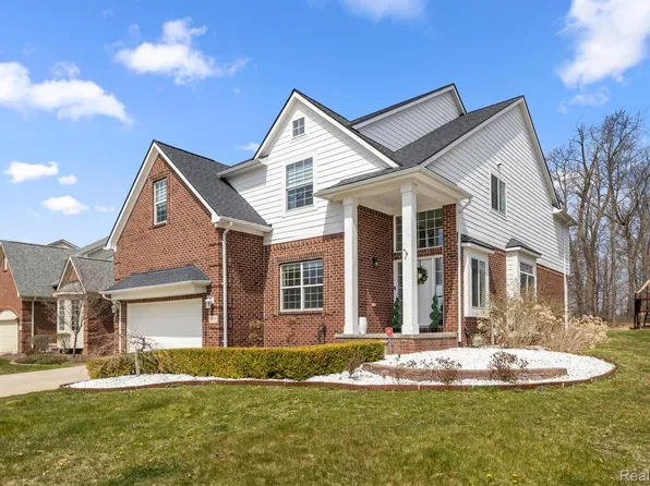12357 Wendover Dr, Plymouth, MI 48170