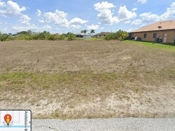 614 NE 20th St, Cape Coral, FL 33909