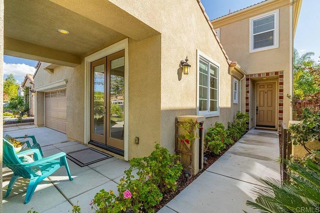 4 bed, 2730 sqft, $5,500 — Photo 2