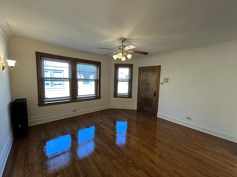 2339 North Geneva — Photo 16