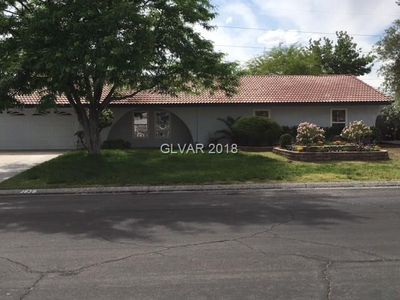 1439 Sunrise View Dr, Sunrise Manor, NV, 89110