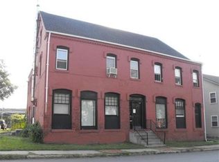 18 West St, Chicopee, MA 01013