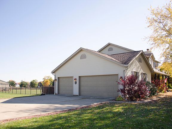 3 car, side loading garage