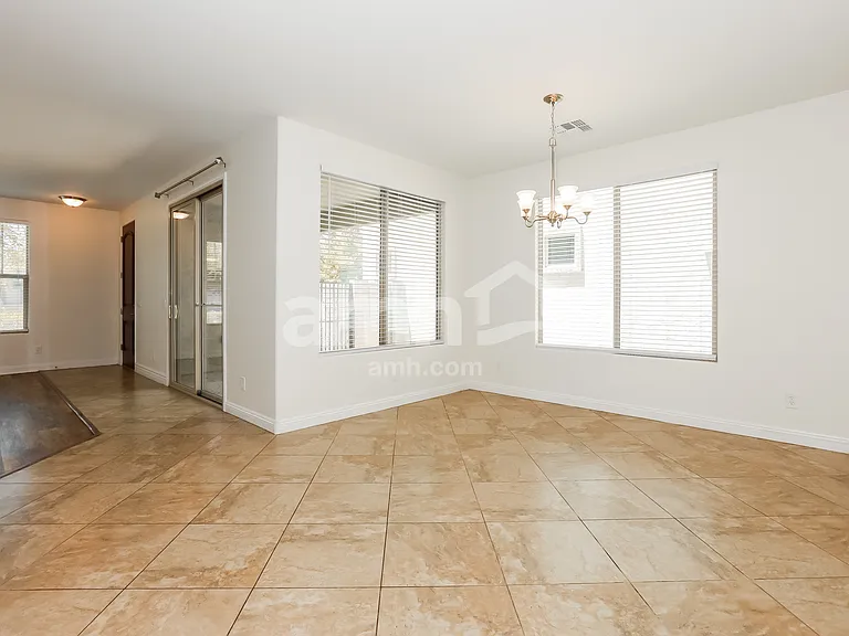 3470 E Orchid Ln — Photo 8