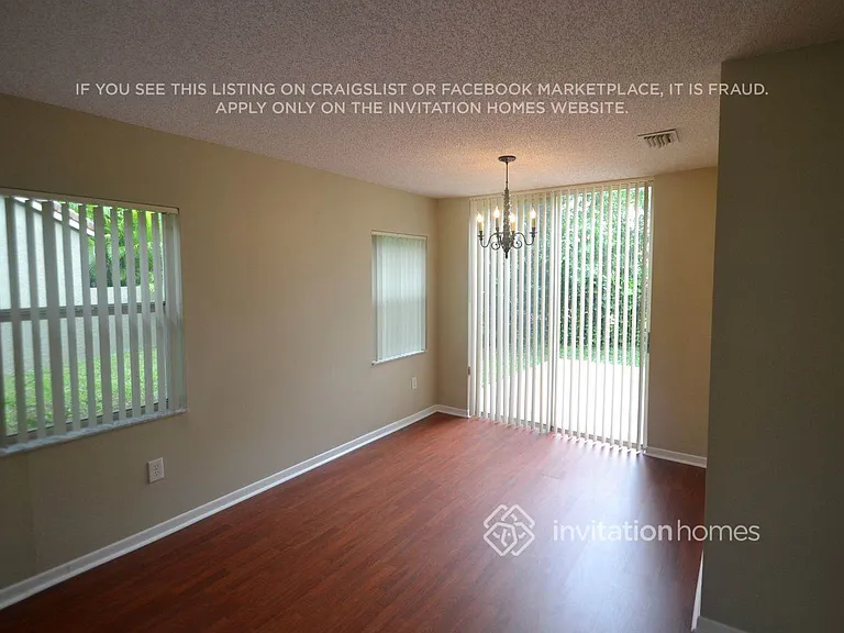 109 NW 117th Ter — Photo 8
