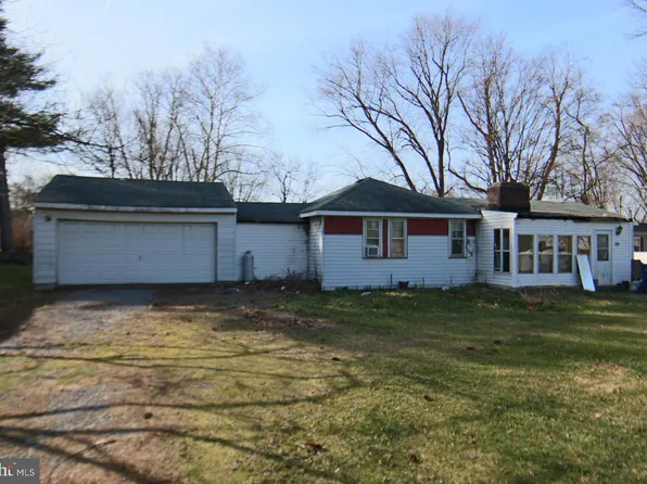 29 Wayne Ave, Middletown, PA 17057