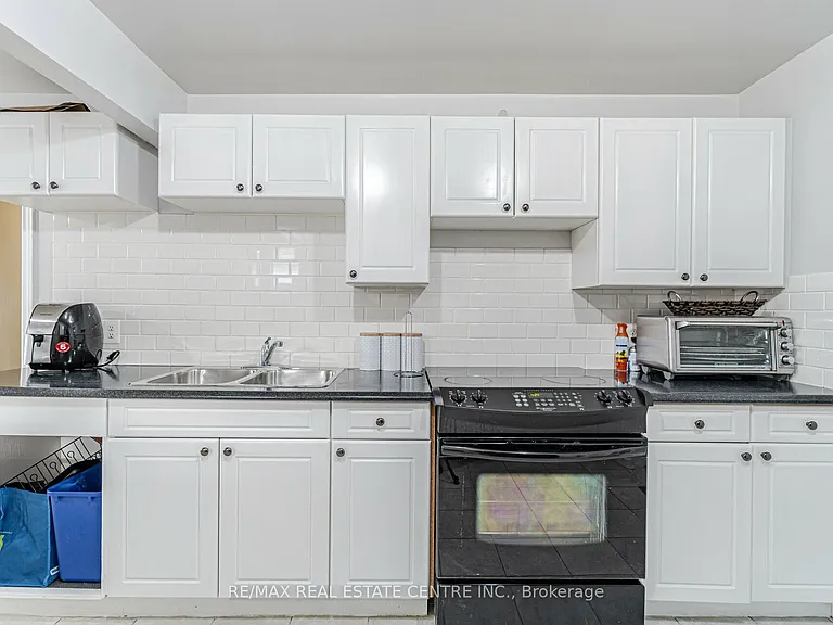 1904 Balsam Ave — Photo 12