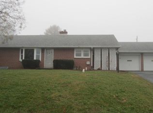 15 Pequea Dr, Paradise, PA 17562
