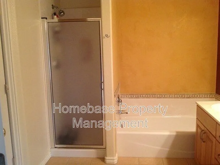 1922 Hollyhock Cir — Photo 7