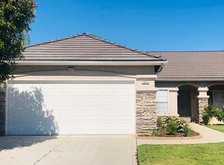 10414 N Dearing Ave, Fresno, CA