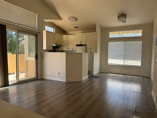 5159 Fairbanks Cmn — Photo 4