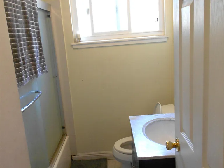 1257 Henderson Ln — Photo 13