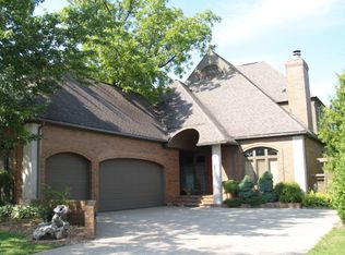 868 Pierce St, Birmingham, MI 48009