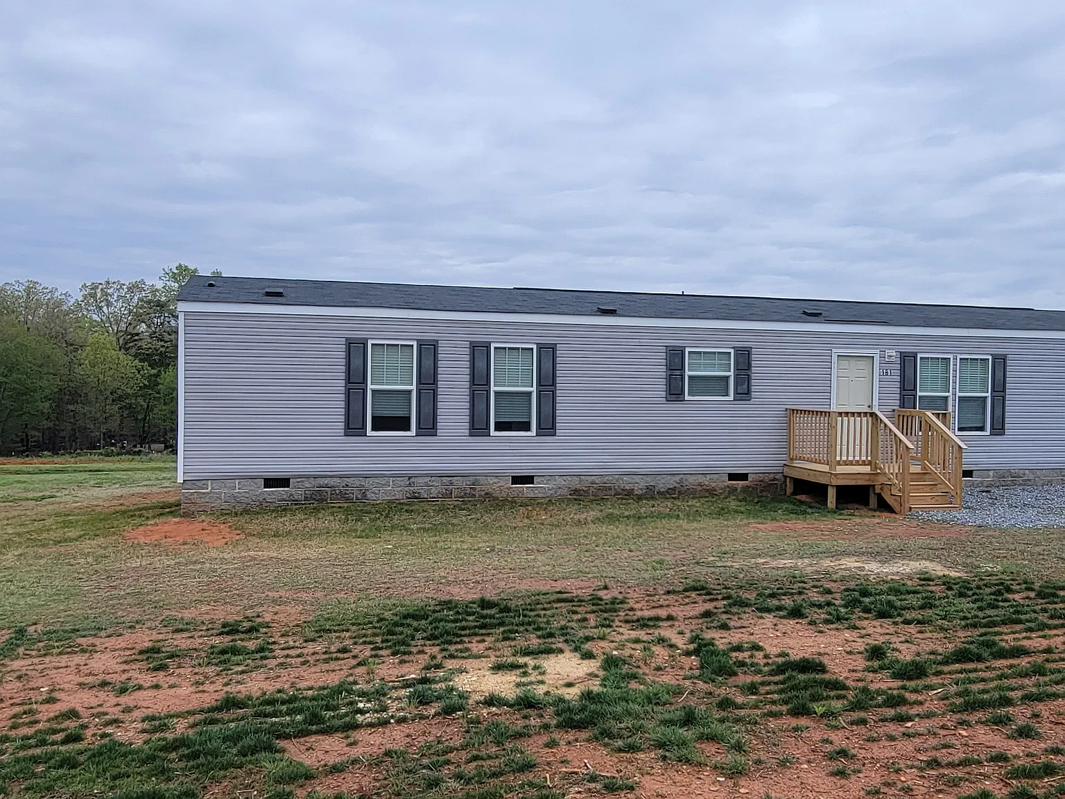 3 bed, 1280 sqft, $1,350 — Photo 2