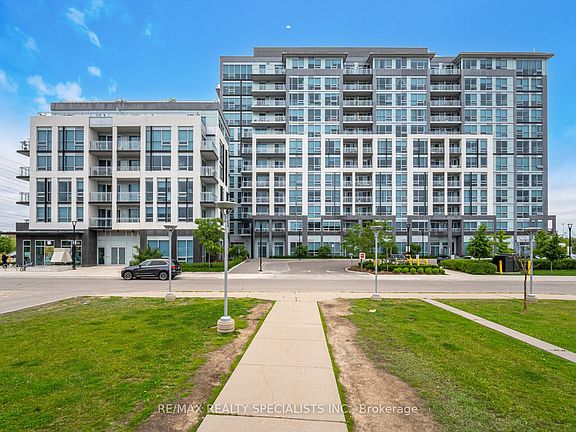 2nd image of 1050 Main St E #405