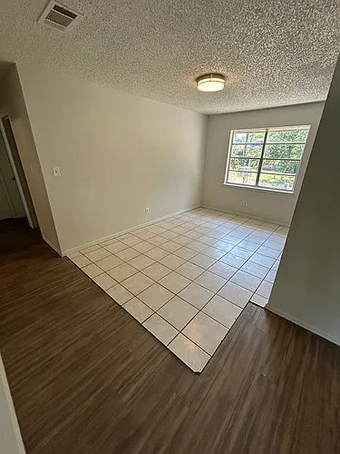 2300 Meadow Crst Photo 1