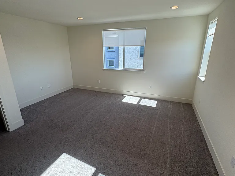 880 Tex Ct — Photo 9