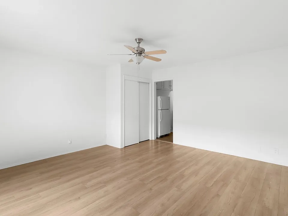 1642 S Westgate Ave #2