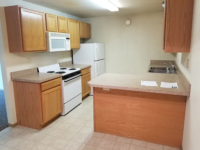 26-1435 3rd Ave E #26 — Photo 2