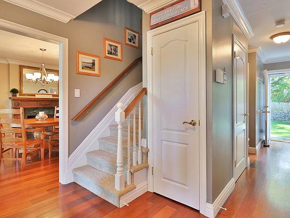3rd image of 544 Bellwood Ave