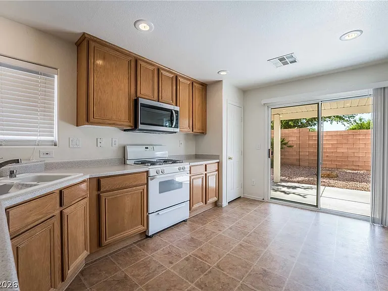 11683 Vacanze Ct — Photo 6