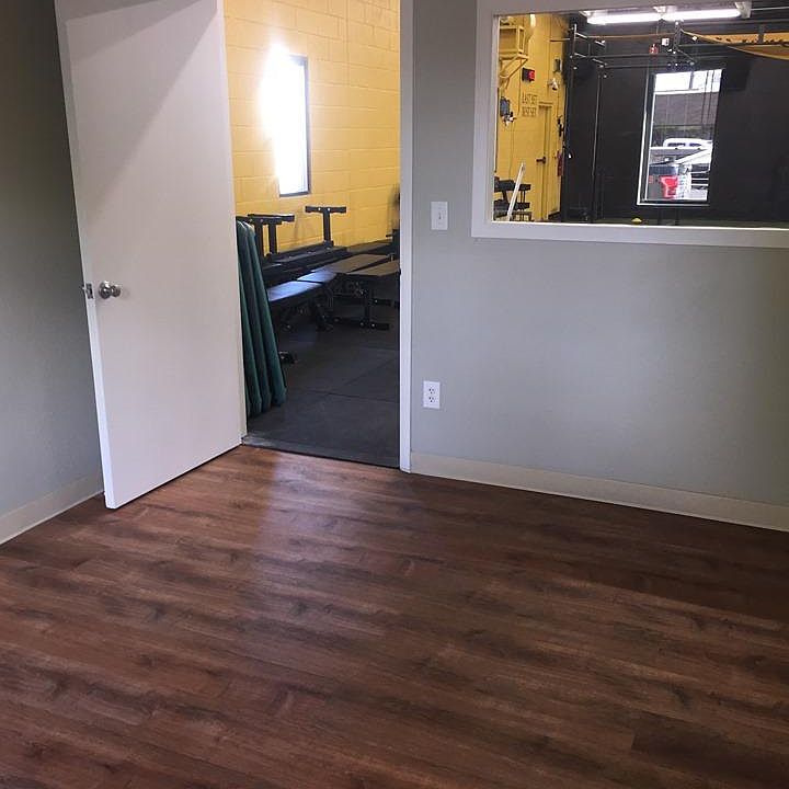 2nd image of 950 Boston Ave