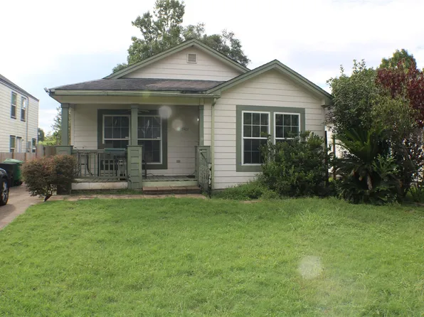 9401 Hillis St, Houston, TX 77028