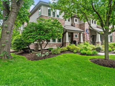 207 N Larch Ave, Elmhurst, IL, 60126