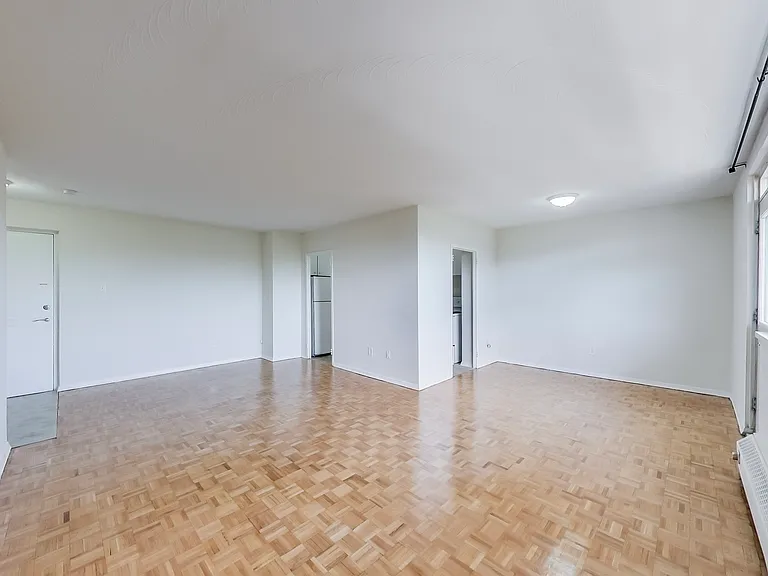 32 Clayland Dr — Photo 16