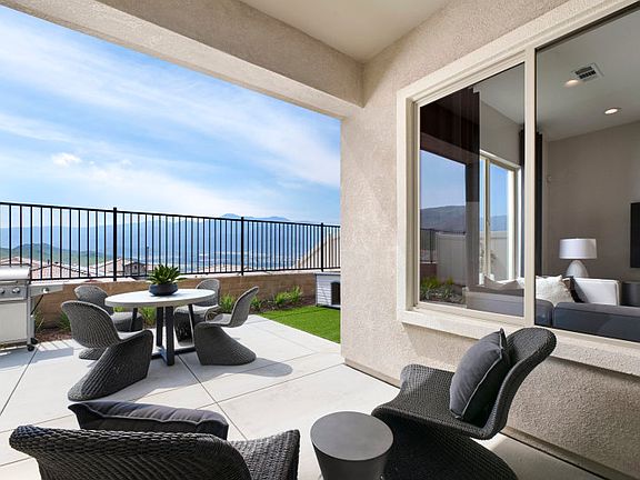 Bayley Model Covered Patio