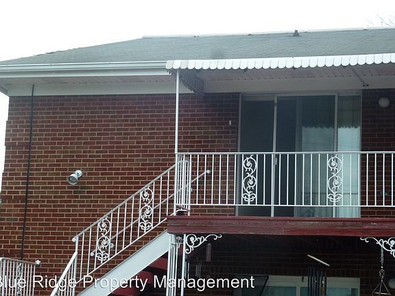 3rd image of 133 W Sevier Ave APT 2
