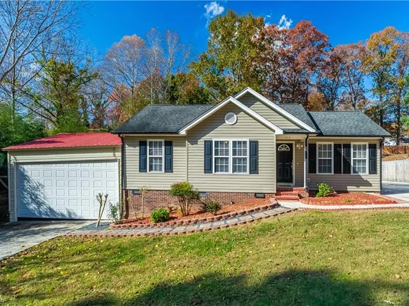 1913 Levance St, Asheboro, NC 27203