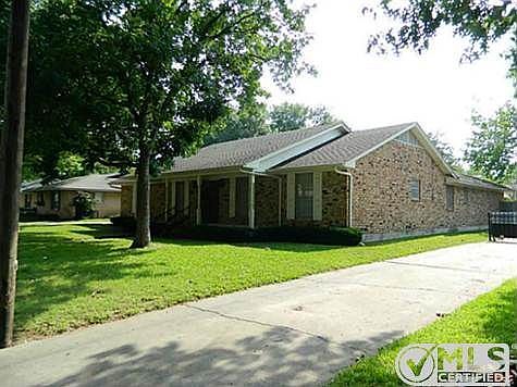 2nd image of 411 Bird Ln