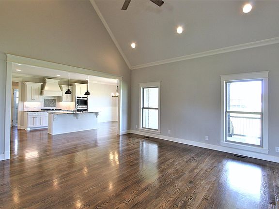 5th image of 904 Larkspur Lane 68 68 Lot C