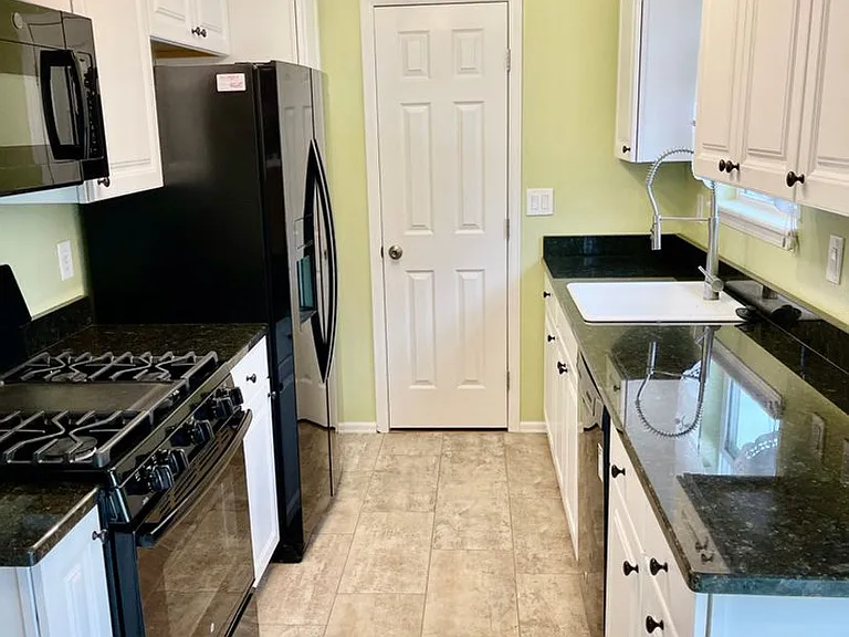 17502 E Whitaker Dr — Photo 1