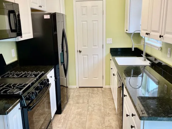 17502 E Whitaker Dr, Aurora, CO 80015