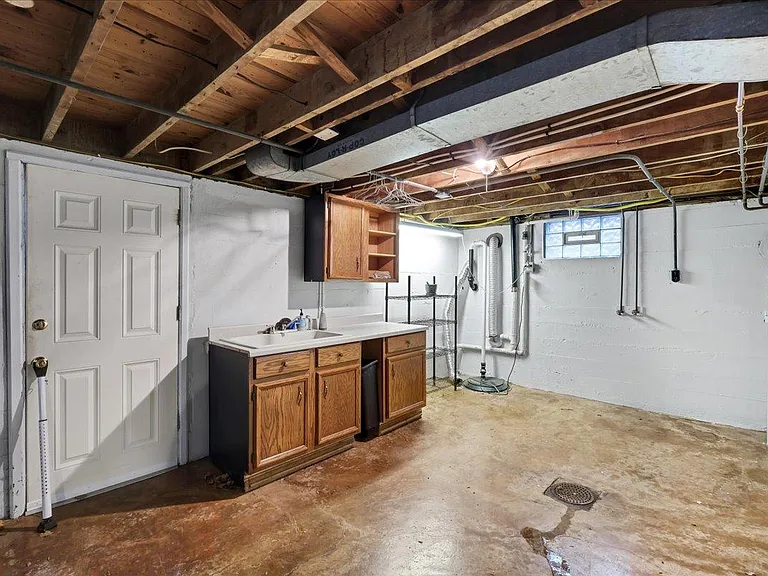 2608 Meadow Dr — Photo 26