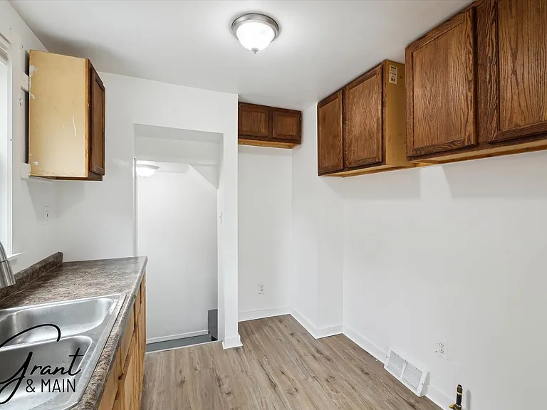 13926 Rockdale St — Photo 12