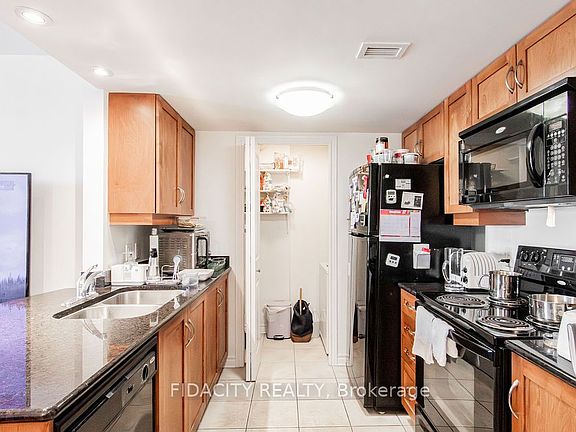 3rd image of 314 Central Park Dr #602
