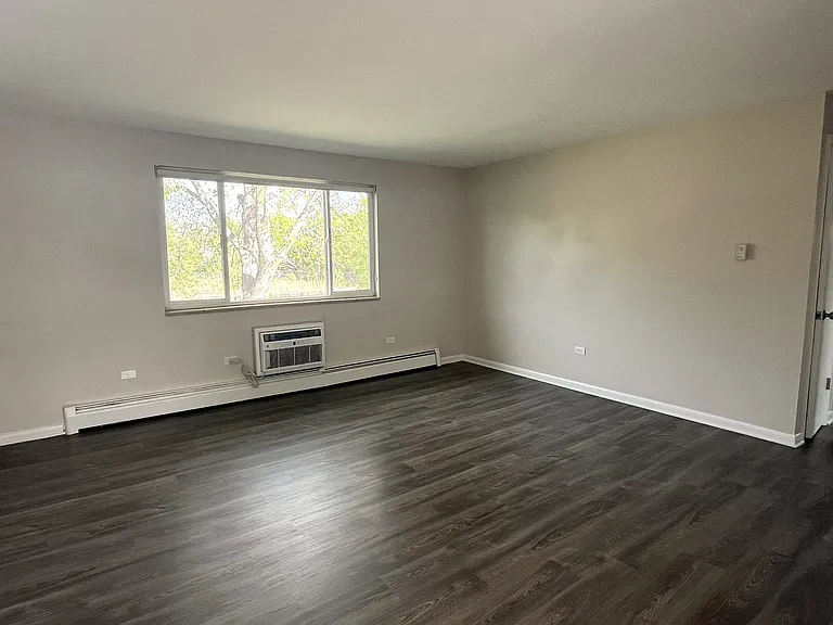 Oak North Apartments — Photo 34