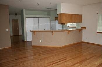 4th image of 2921 NE 115th Ave
