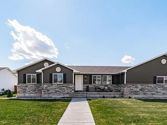 3111 Sunlight Dr, Idaho Falls, ID 83401